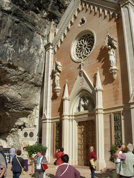 n_81 Felsenkirche.jpg